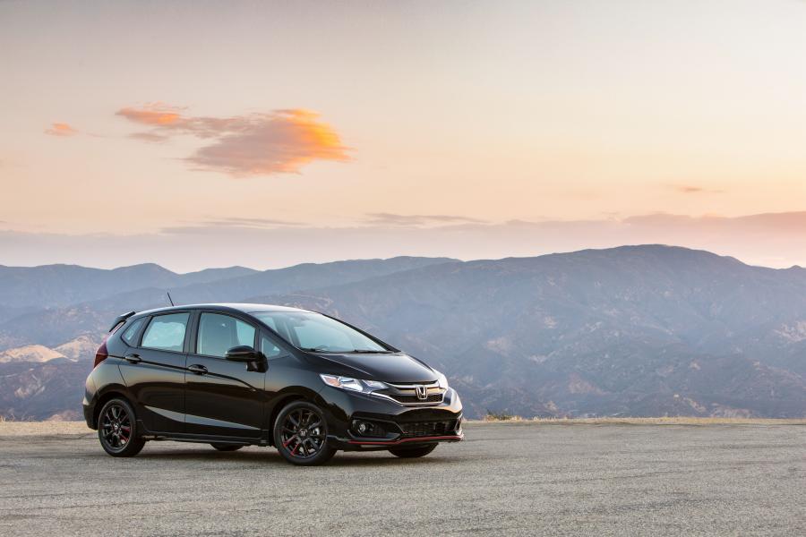  Honda Fit Sport HFP Accessories 2017 года  (NA) (фото 18 из 32)